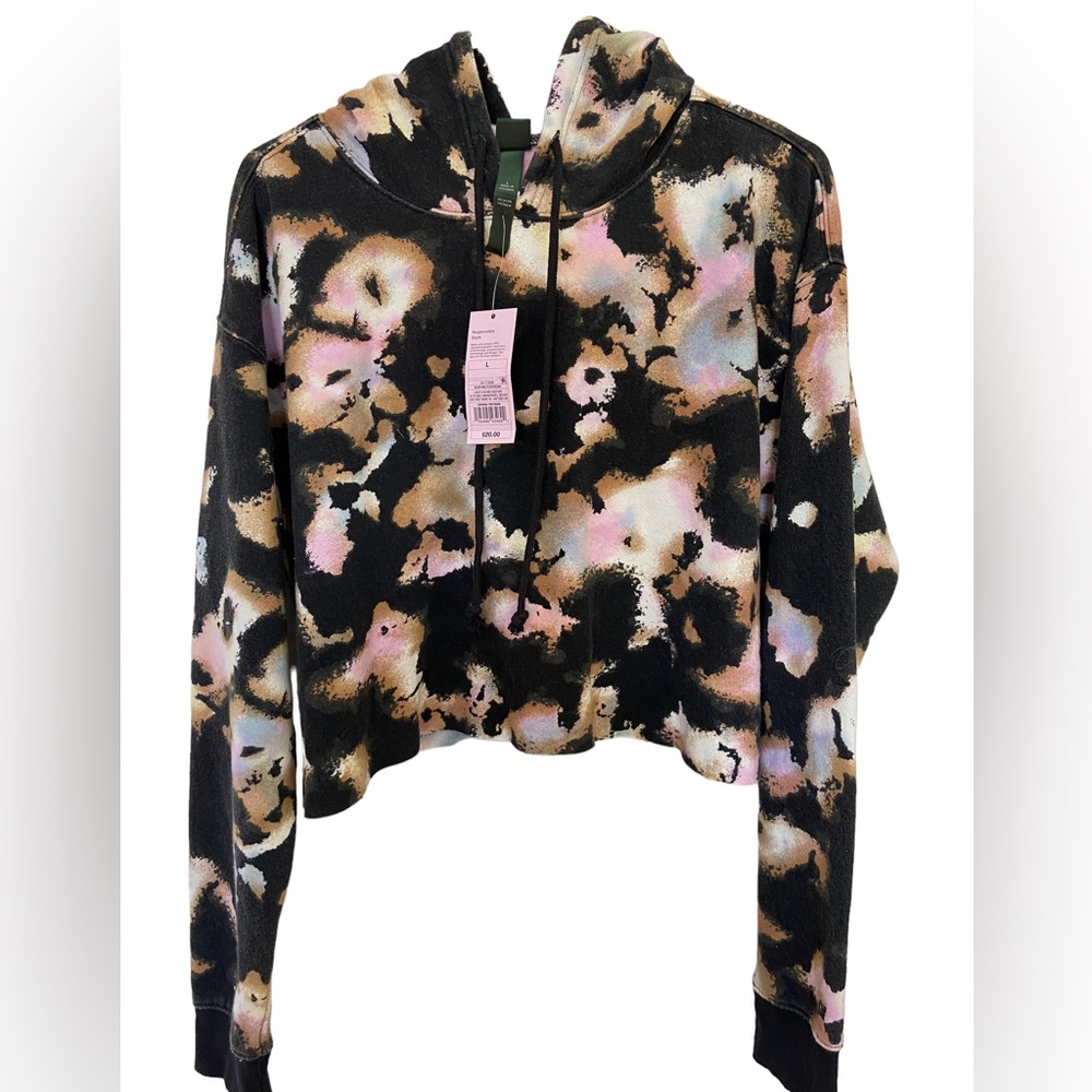 Wild Fable crop sweater with hoodie NWT size Large fleece lined on the inside